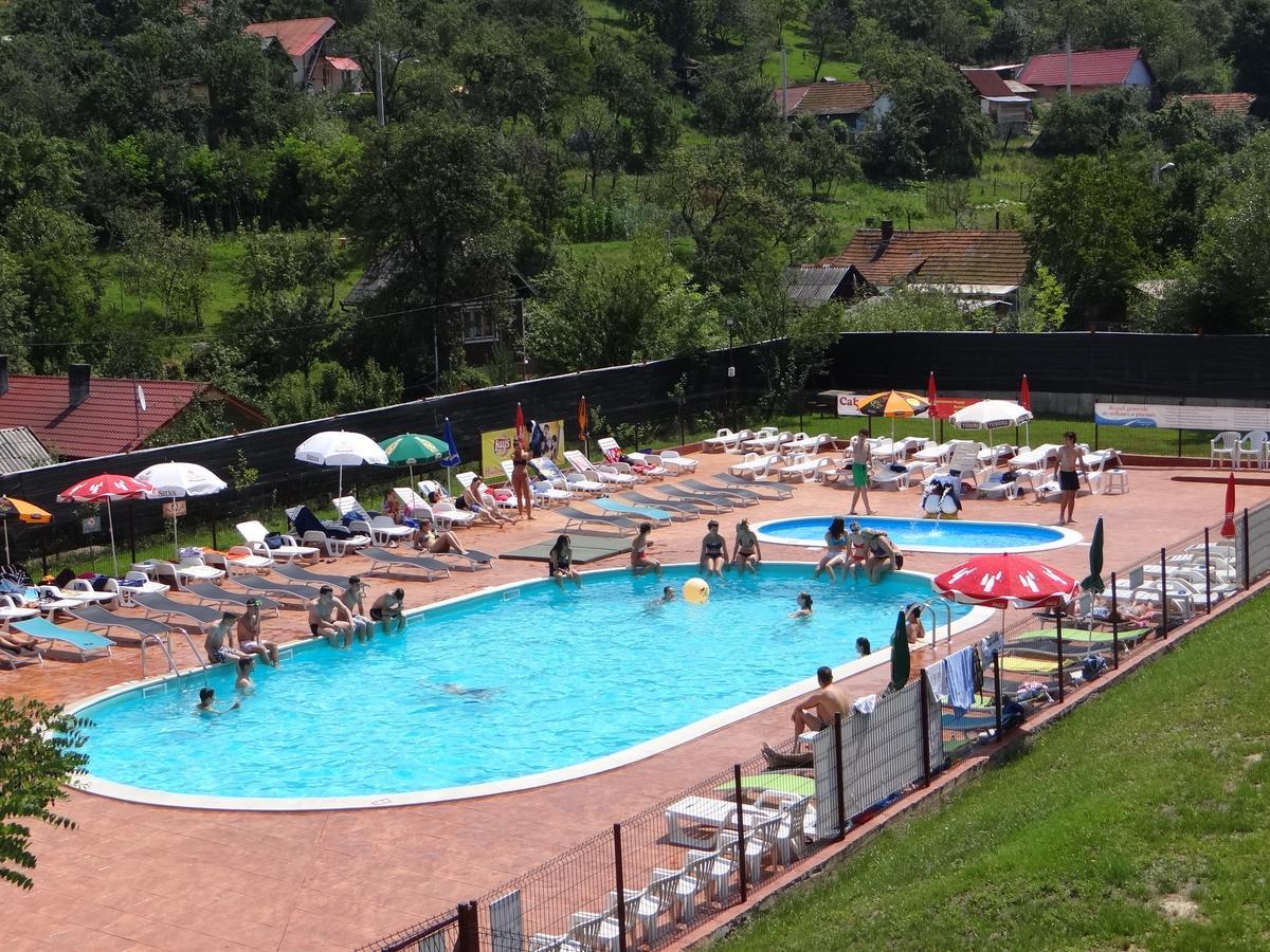 Cabana Pensiune La Brazi Vulcan  Dış mekan fotoğraf