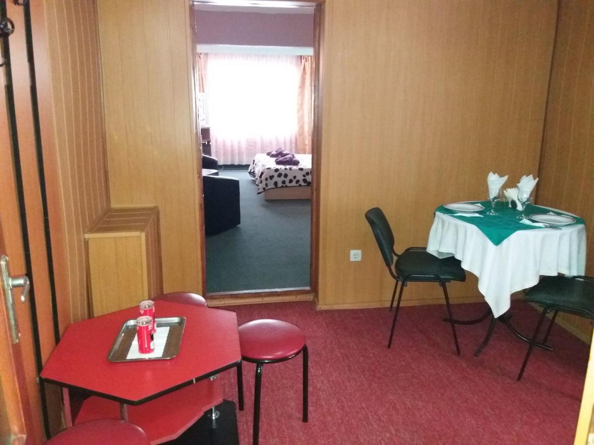 Cabana Pensiune La Brazi Vulcan  Dış mekan fotoğraf